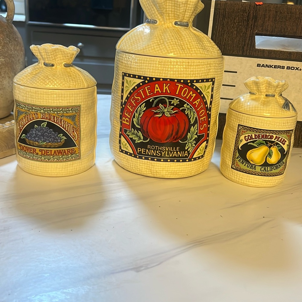 Heart & home Design Burlap 3 piece ceramic set